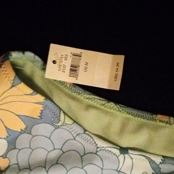 Arie 70s print Suit - Picture 2 of 5